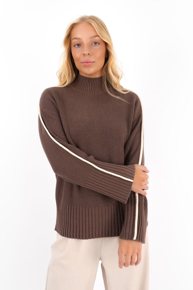 Oliver-Knit-Coffee-Quartz-f55jpg