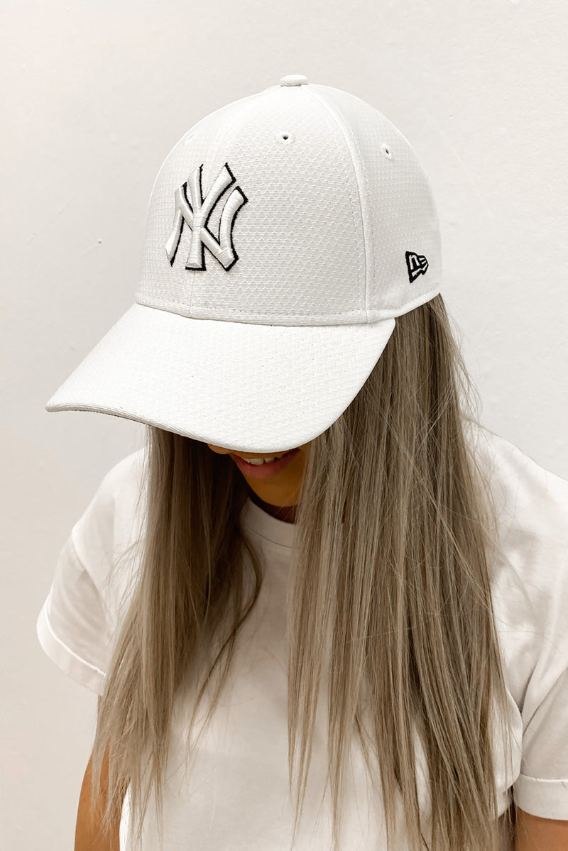 New York Yankees 9FORTY Strapback Mono White