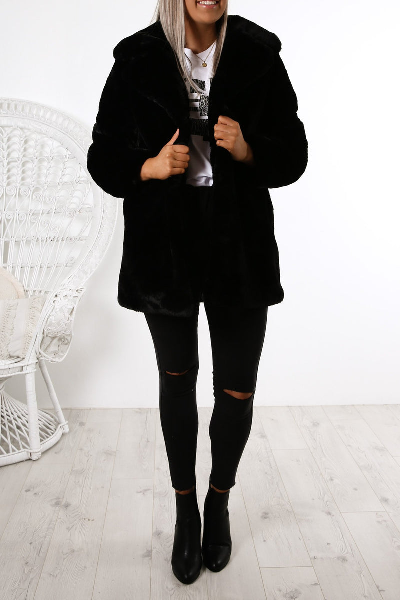 Minimalist Faux Fur Jacket Black