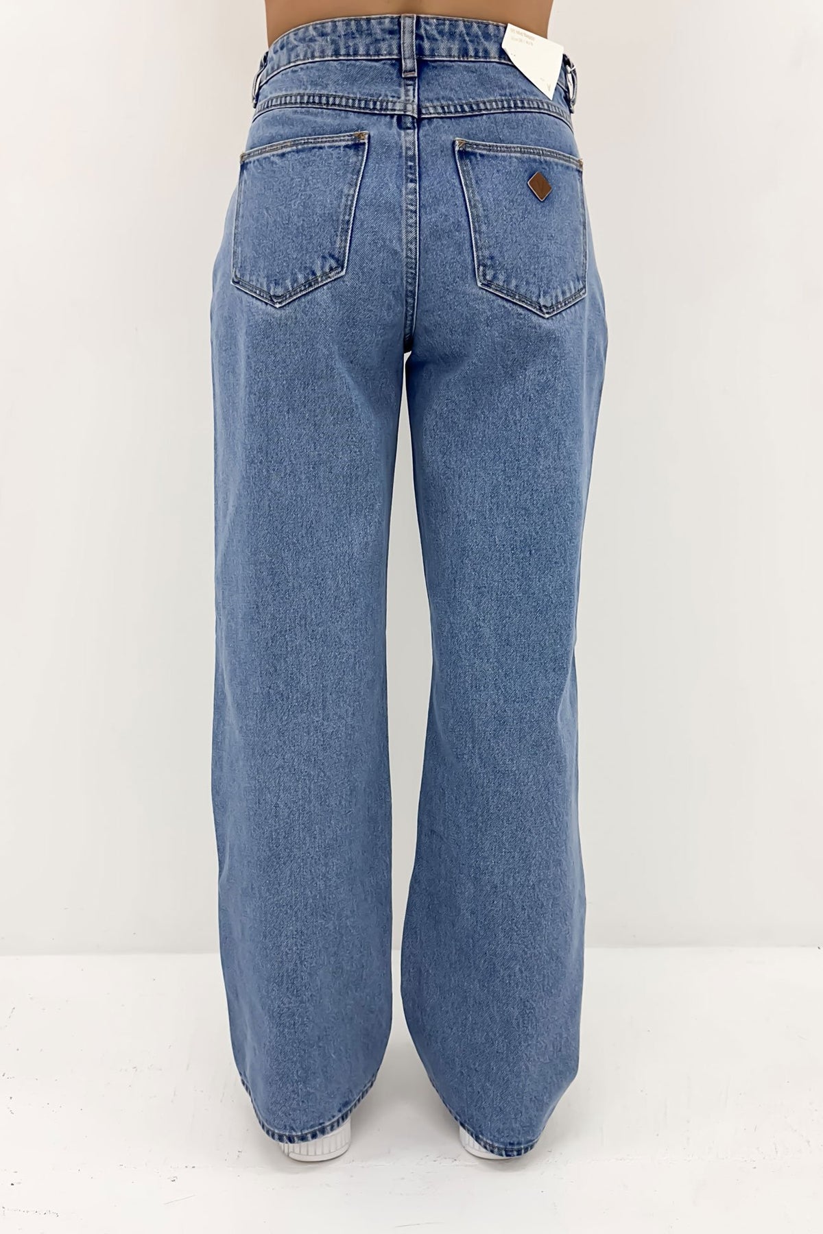 A 95 Baggy Jean Gigi