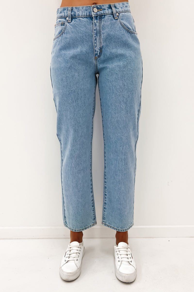 A 95 Mid Straight Jean Walk Away