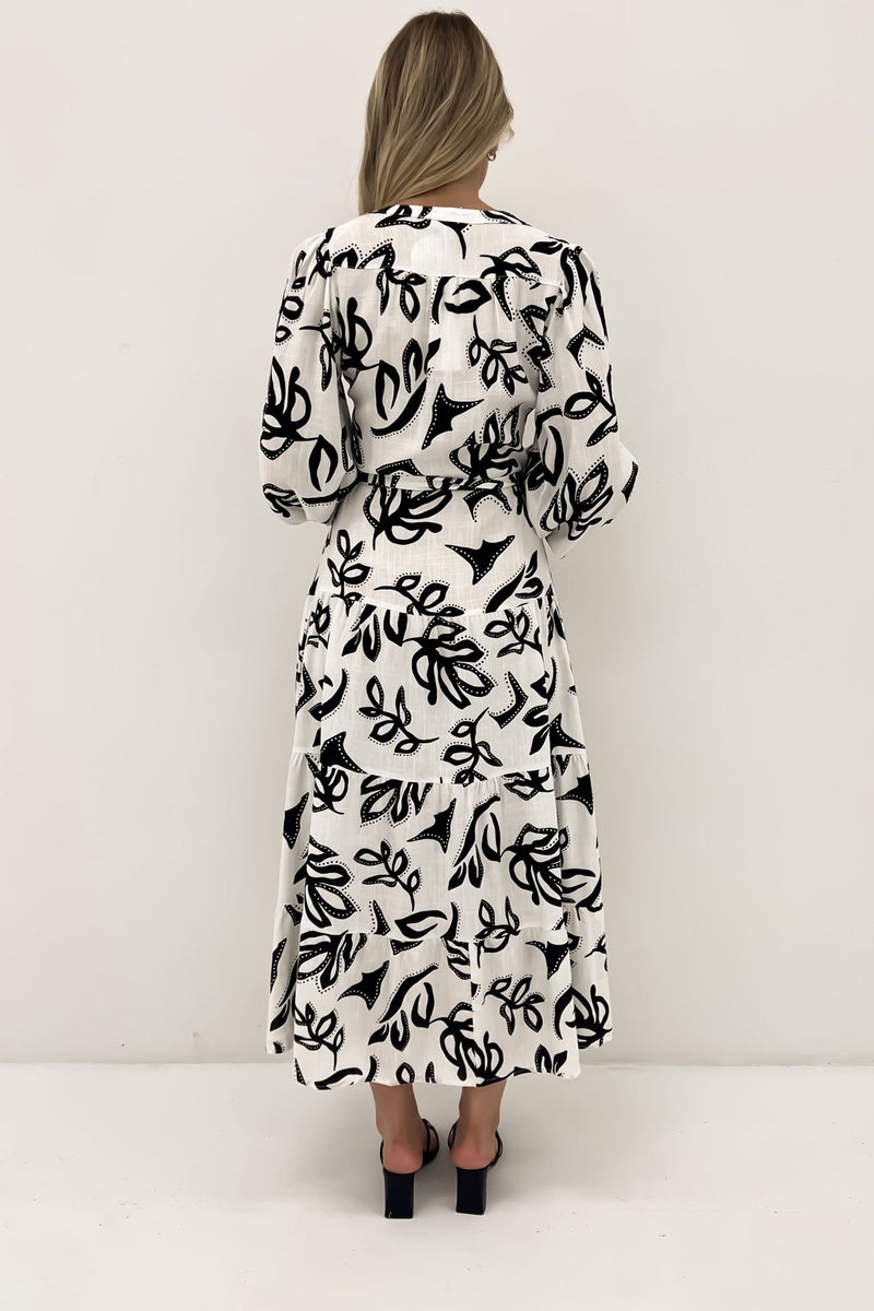 Alannah Maxi Dress White Black Leaf